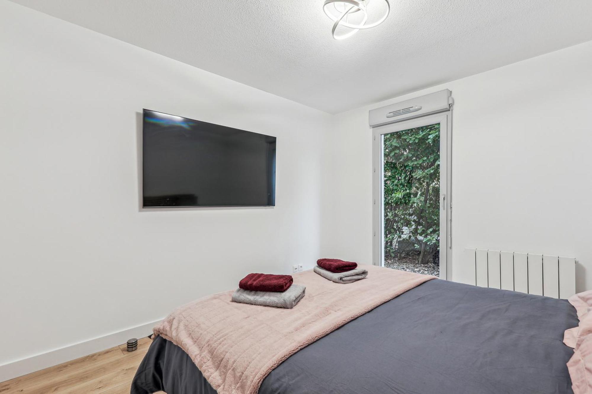 Comfort And Tranquility Near Lyon And Groupama Stadium, 4 Personnes Meyzieu Extérieur photo